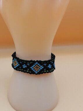 Geometric Macrame Bracelet Handwoven High Quality Thread